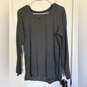 Lululemon Emerald Long Sleeve Modern Stripe Black White Run Yoga Top